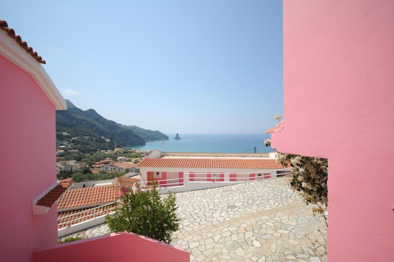 Pink Palace Beach Resort Агиос-Гордиос Экстерьер фото