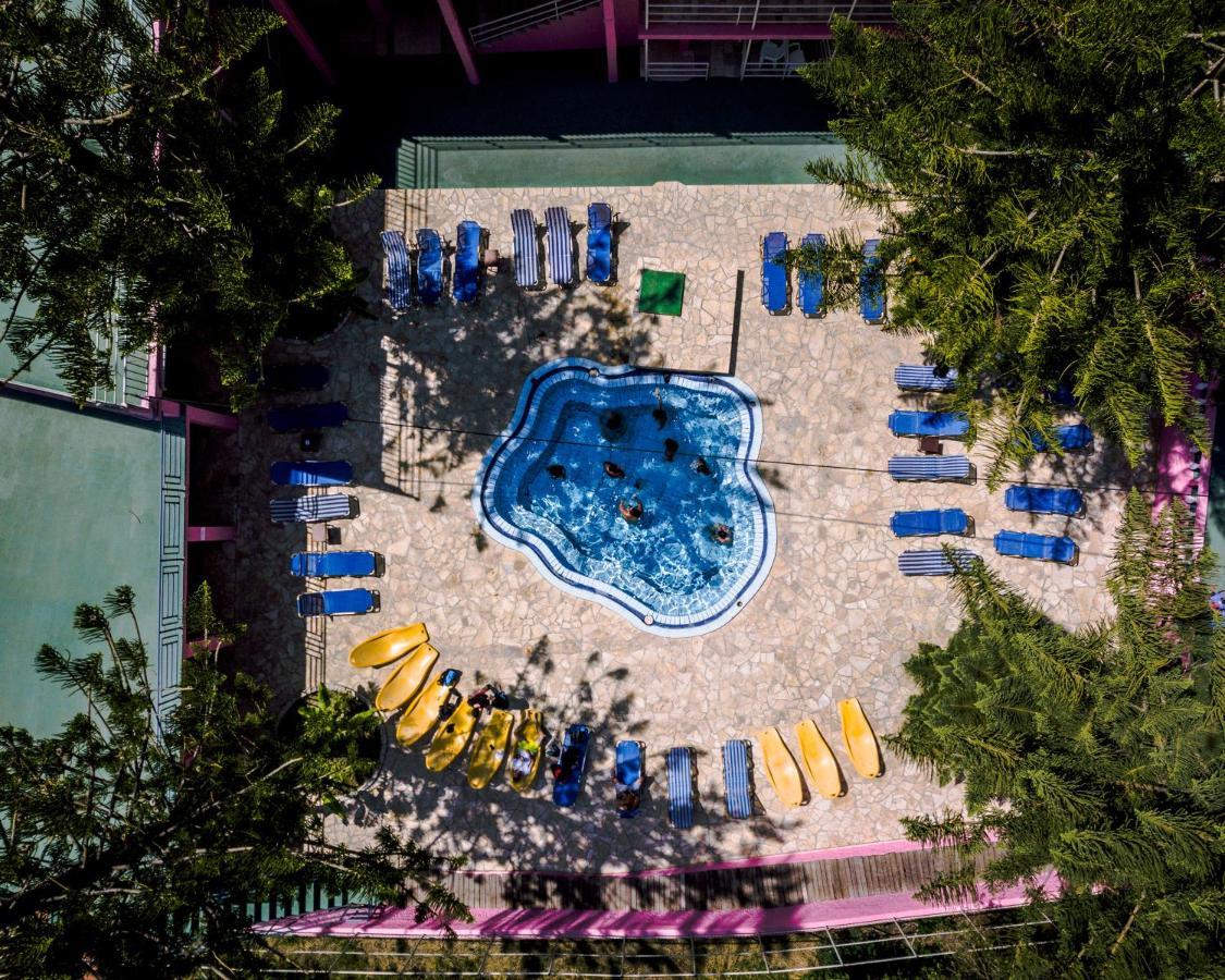 Pink Palace Beach Resort Агиос-Гордиос Экстерьер фото